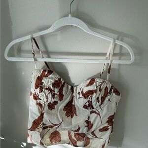 Brown and white flora print set